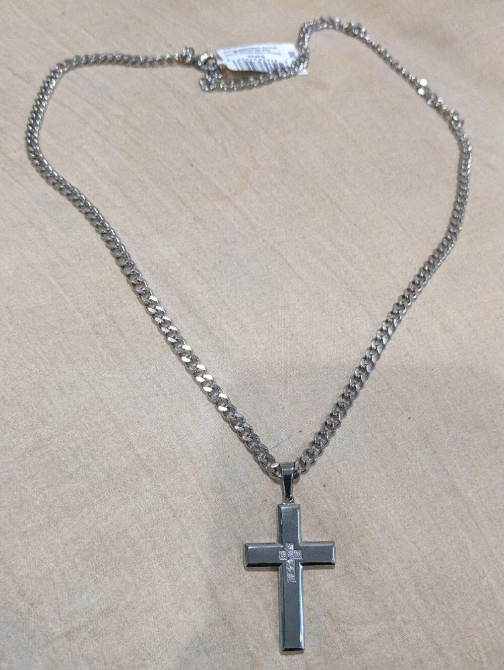 High Quality Stainless Steel Cross Pendant Necklace with CZ Accent